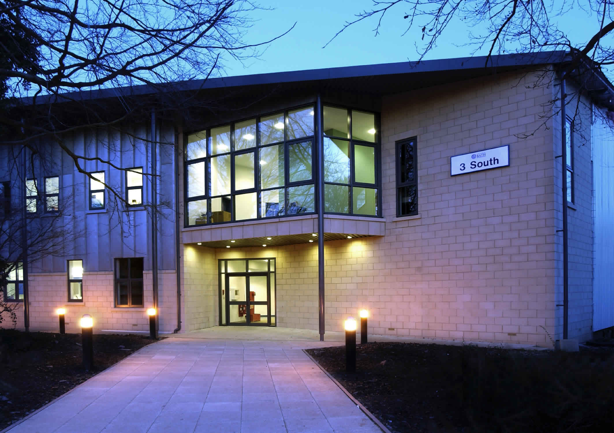 Chemistry building, bath